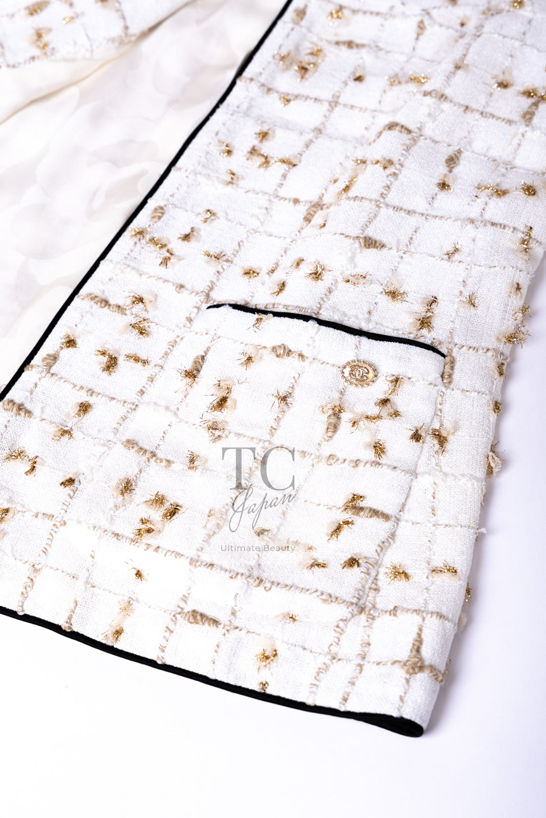 CHANEL 19S White Gold Bow Zip up Jacket Skirt Suit 36 シャネル ホワイト ゴールド ジップアップ リボン ツイード ジャケット スカート スーツ 即発