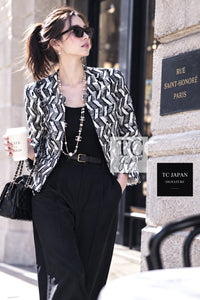 CHANEL Jacket 16S White Black Chevron Pattern 34 36 | UK