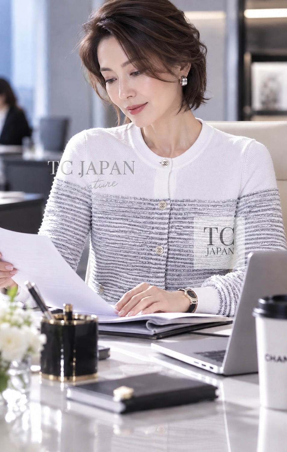 CHANEL 2024 24 COCO Beach White Silver CC Logo Buttons Knit Cardigan 14