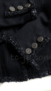 CHANEL 17C $6300 Black Collarless Cotton Denim Jacket 34 36 シャネル 78万 女優 俳優スーパースター ブラック ノーカラー デニム ジャケット 大人気 入手困難