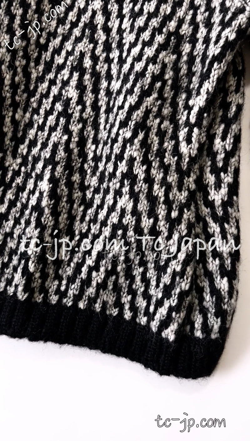 CHANEL 10A White Black Wool Mohair Alpaca Knit Cardigan 34 シャネル モヘア・アルパカ・ウール・カーディガン 即発