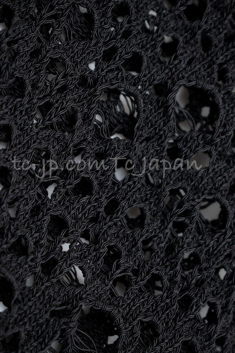 CHANEL 12S Black White Cotton Eye-let V-Neck Knit Cardigan 36 38 シャネル ブラック・ホワイト・コットン・アイレット・Vネック・ニット・カーディガン 即発