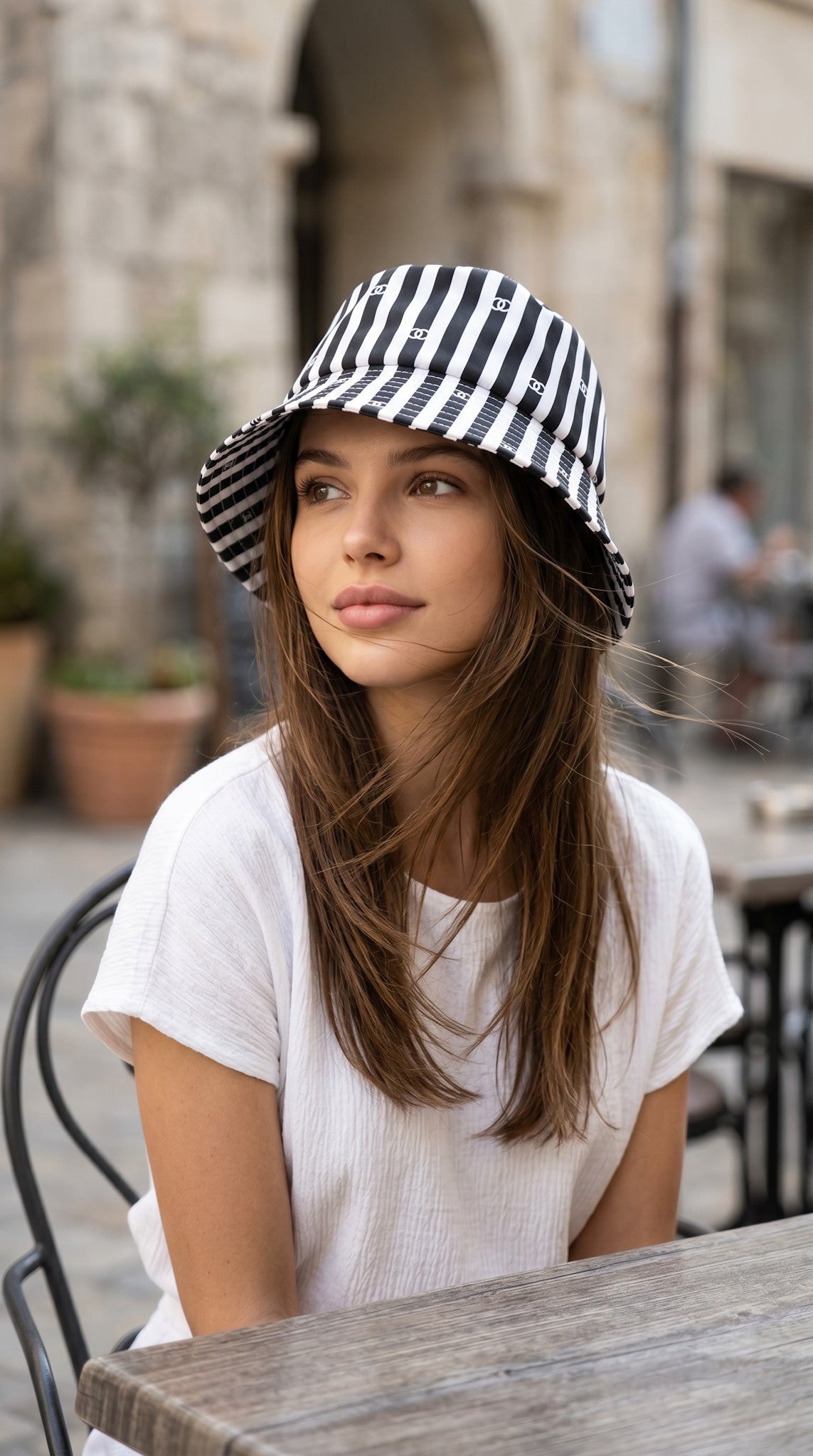 CHANEL Black hat Women COCO BEACH COCO Mark Stripe Pattern Bucket Hat シャネル ブラック ハット レディース ココビーチ ココマーク ストライプ柄 バケットハット 帽子