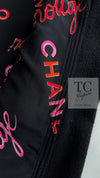 CHANEL 96S Black Rouge Red Pink Logo Tweed Jacket Skirt Suit 34 シャネル ブラック ルージュ レッド ピンク ロゴ ツイード ジャケット スカート スーツ 即発