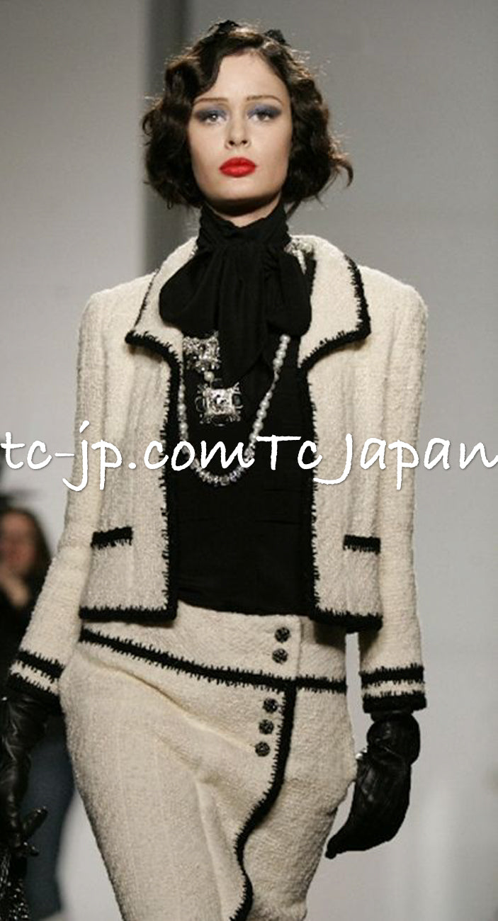 CHANEL 06PF Black Ivory Trim Boucle Wool Tweed Jacket Skirt Suit 38 シャネル ブラック アイボリー トリミング ブークレ ウール ツイード ジャケット スカート スーツ 即発