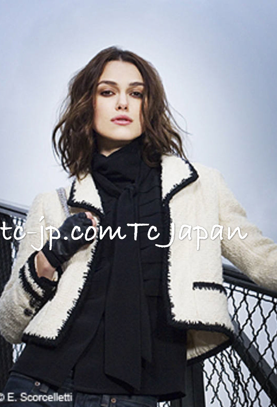 CHANEL 06PF Black Ivory Trim Boucle Wool Tweed Jacket Skirt Suit 38 シャネル ブラック アイボリー トリミング ブークレ ウール ツイード ジャケット スカート スーツ 即発