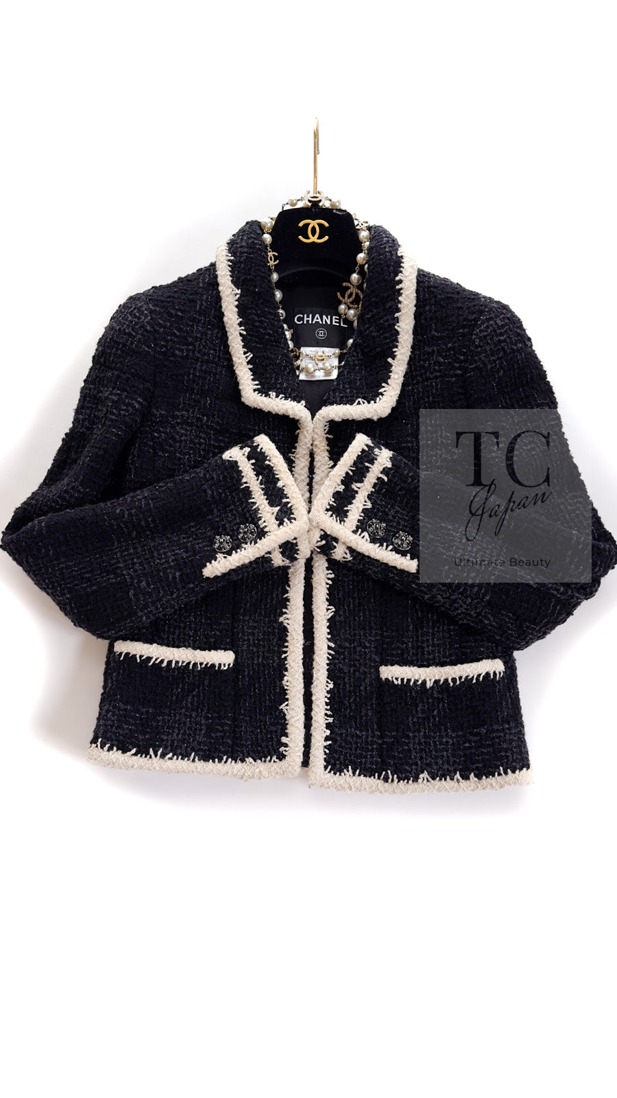 CHANEL 06PF Black Ivory Trim Boucle Wool Tweed Jacket Skirt Suit 38 シャネル ブラック アイボリー トリミング ブークレ ウール ツイード ジャケット スカート スーツ 即発