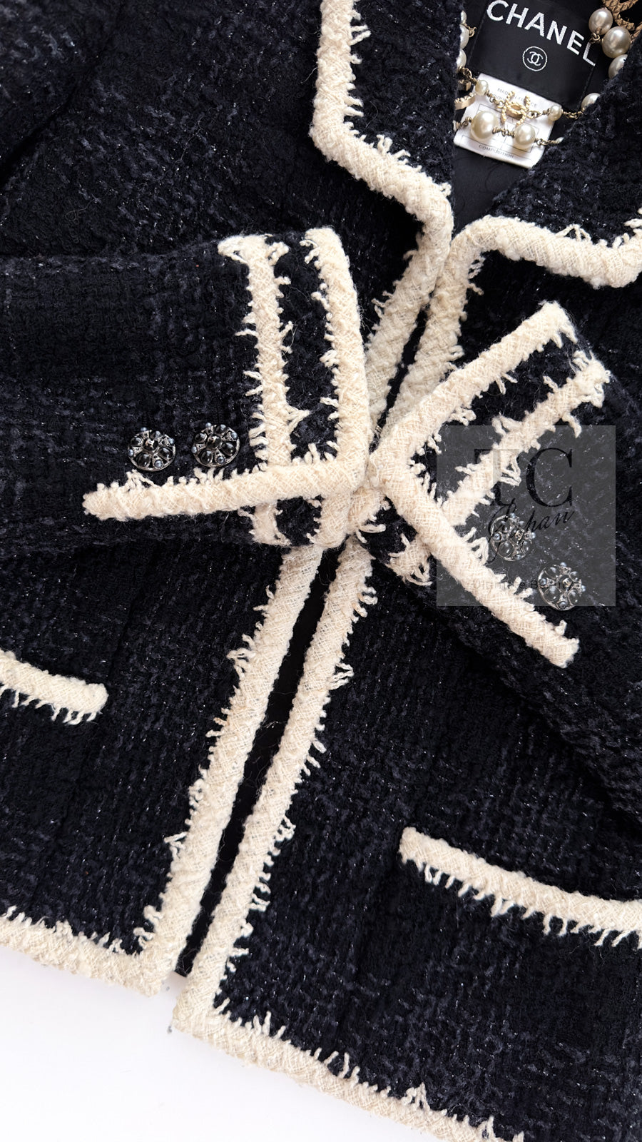 CHANEL 06PF Black Ivory Trim Boucle Wool Tweed Jacket Skirt Suit 38 シャネル ブラック アイボリー トリミング ブークレ ウール ツイード ジャケット スカート スーツ 即発