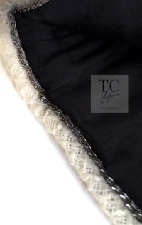 CHANEL 06PF Black Ivory Trim Boucle Wool Tweed Jacket Skirt Suit 38 シャネル ブラック アイボリー トリミング ブークレ ウール ツイード ジャケット スカート スーツ 即発