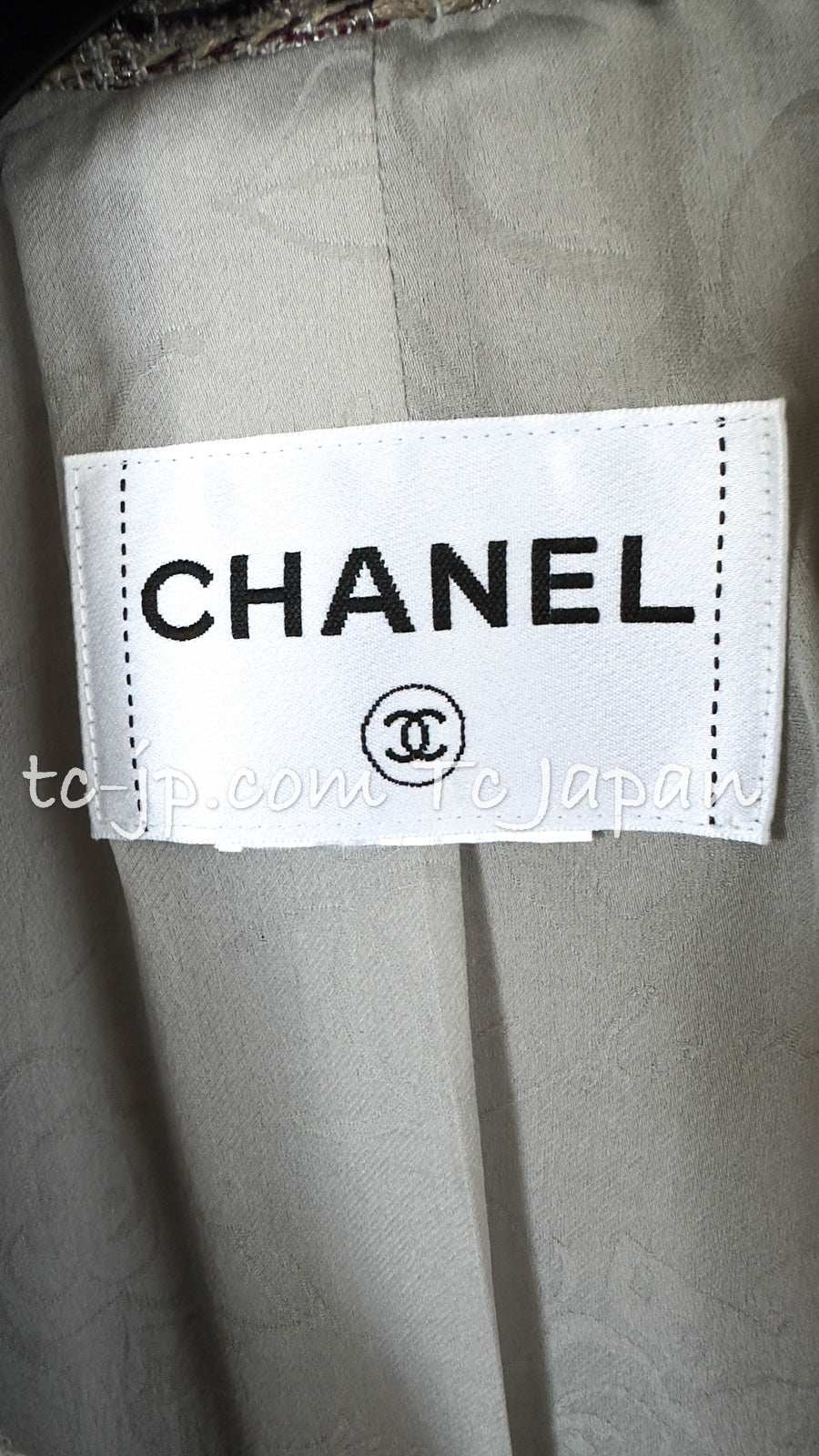 CHANEL 08S Gray Purple Braid Trim Lesage Tweed Jacket W ShakeHand Button 44  46 48 シャネル グレー・パープル・ブレイドトリム・CC握手ボタン・ルサージュ・ツイード・ジャケット 即発