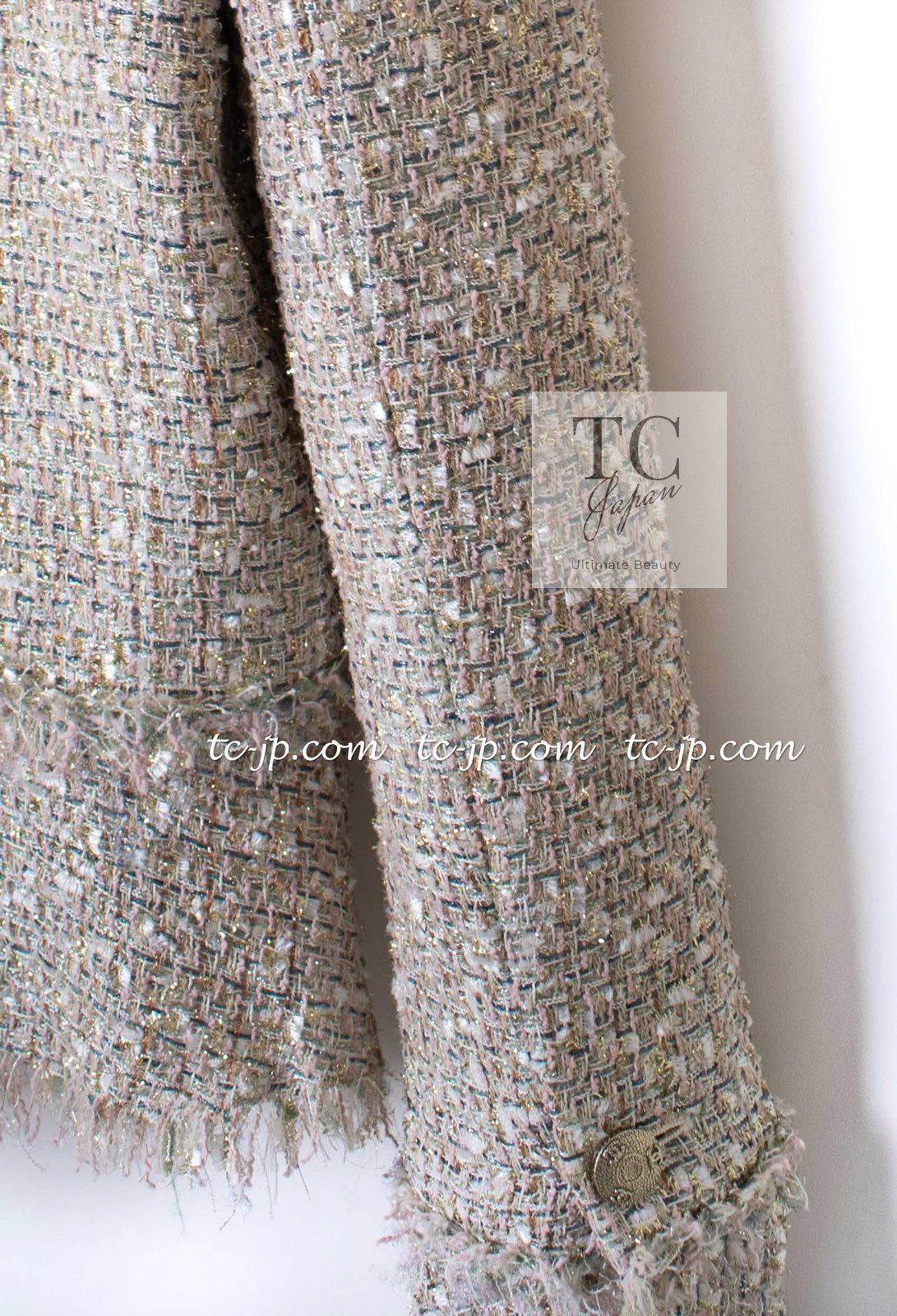 CHANEL 05S Metallic Beige Gold Tweed Jacket Skirt Suit 38 17