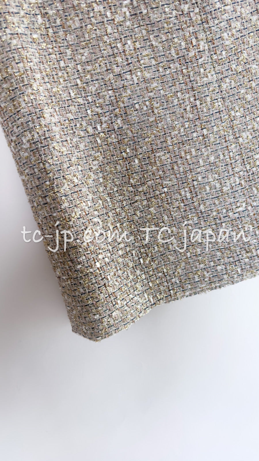 CHANEL 05S Beige Gold Silver Metallic Tweed Jacket Skirt Suit 44 46 シャネル ベージュ ゴールド メタリック ルサージュ ツイード ジャケット スカート スーツ 即発