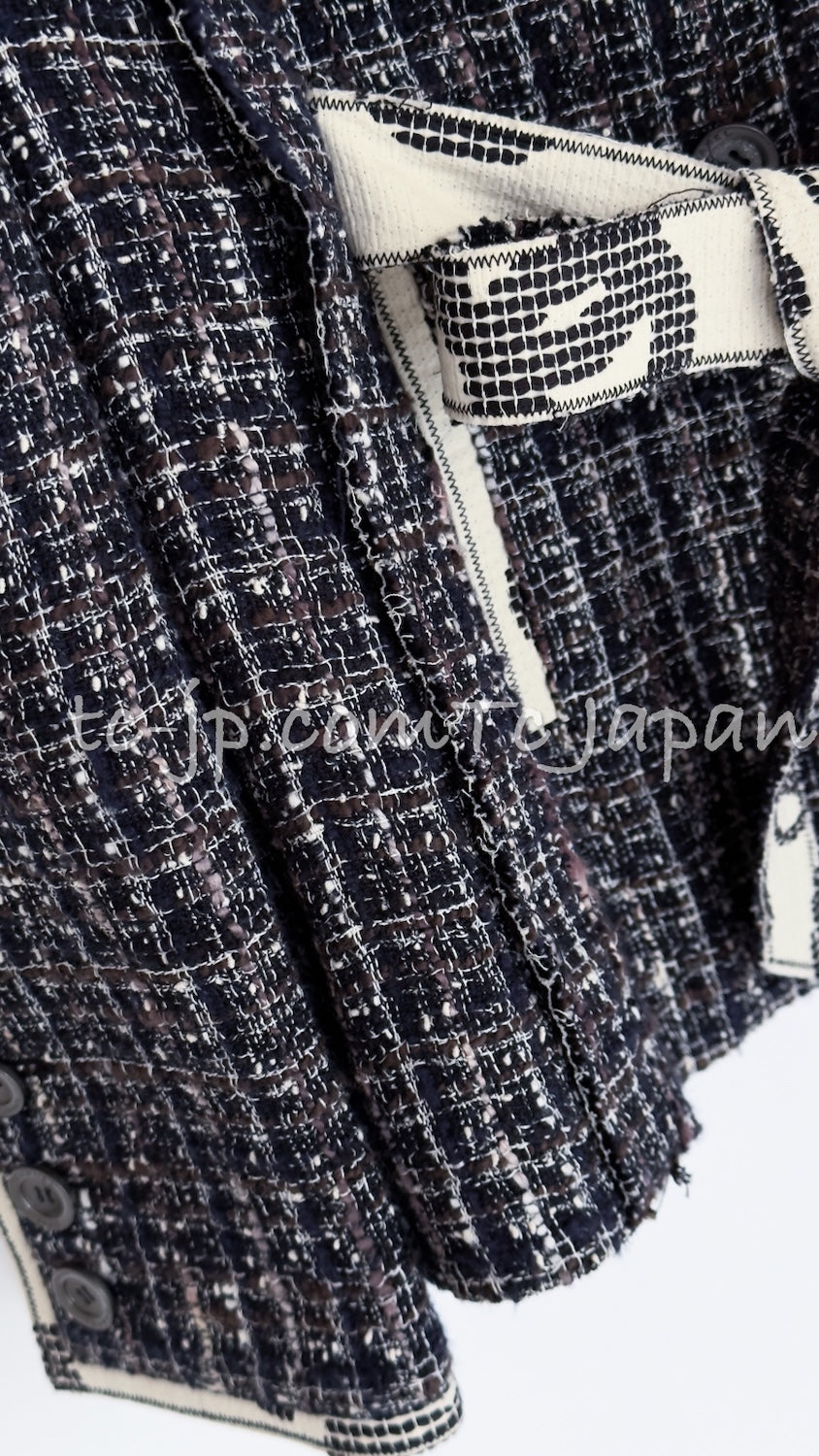 CHANEL 06S Gray Beige CC Logo Tweed Jacket Skirt Suit 38 シャネル CCロゴ グレー ベージュ ツイード ジャケット スカート スーツ 即発