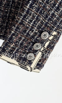 CHANEL 06S Gray Beige CC Logo Tweed Jacket Skirt Suit 38 シャネル CCロゴ グレー ベージュ ツイード ジャケット スカート スーツ 即発