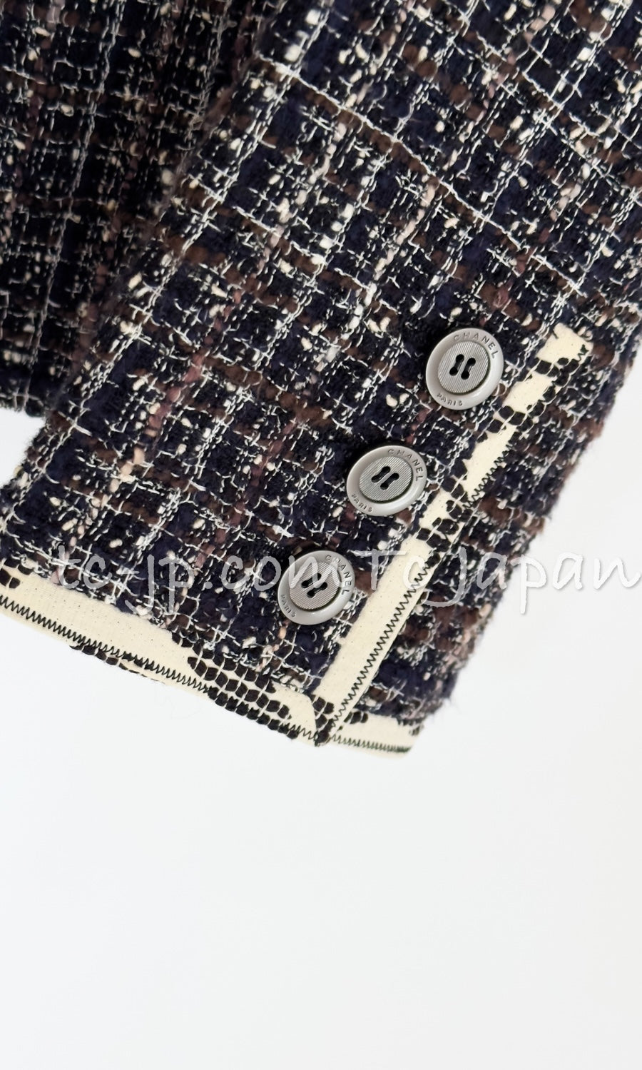 CHANEL 06S Gray Beige CC Logo Tweed Jacket Skirt Suit 38 シャネル CCロゴ グレー ベージュ ツイード ジャケット スカート スーツ 即発