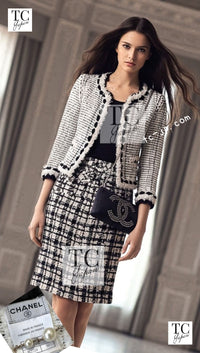 CHANEL 05S White Black Tweed Cardigan Jacket 34 36 シャネル ホワイト ブラック リボン ツイード カーディガン ジャケット 即発 - TC JAPAN