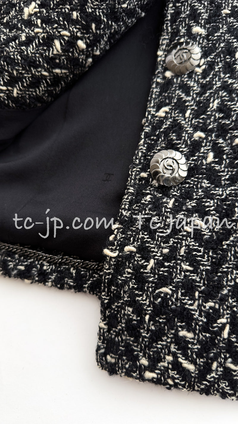 CHANEL 97A Vintage Black Gray Chevron Tweed Jacket Skirt Suit 36 38 40 シャネル ヴィンテージ ブラック グレー シェブロン ツイード ジャケット スカート スーツ 即発