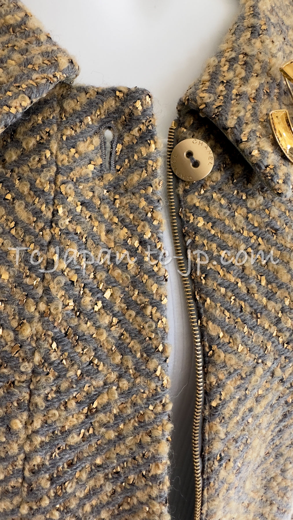 CHANEL 00A Vintage Yellow Beige Gold Gray Wool Zipper Jacket with Scarf 38 40 シャネル ヴィンテージ イエローベージュ ゴールド グレー ジッパー ウール ツイード ジャケット 即発
