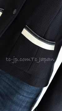 CHANEL 03S Black Silver White Trim Wool Silk Blazer Jacket 34 46 シャネル ブラック シルバー ホワイト トリム ウール シルク ブレザー ジャケット 即発
