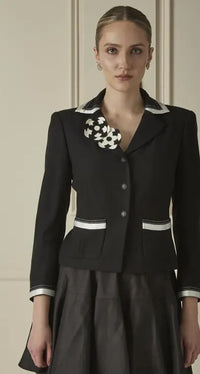 CHANEL 03S Black Silver White Trim Wool Silk Blazer Jacket 34 46 シャネル ブラック シルバー ホワイト トリム ウール シルク ブレザー ジャケット 即発