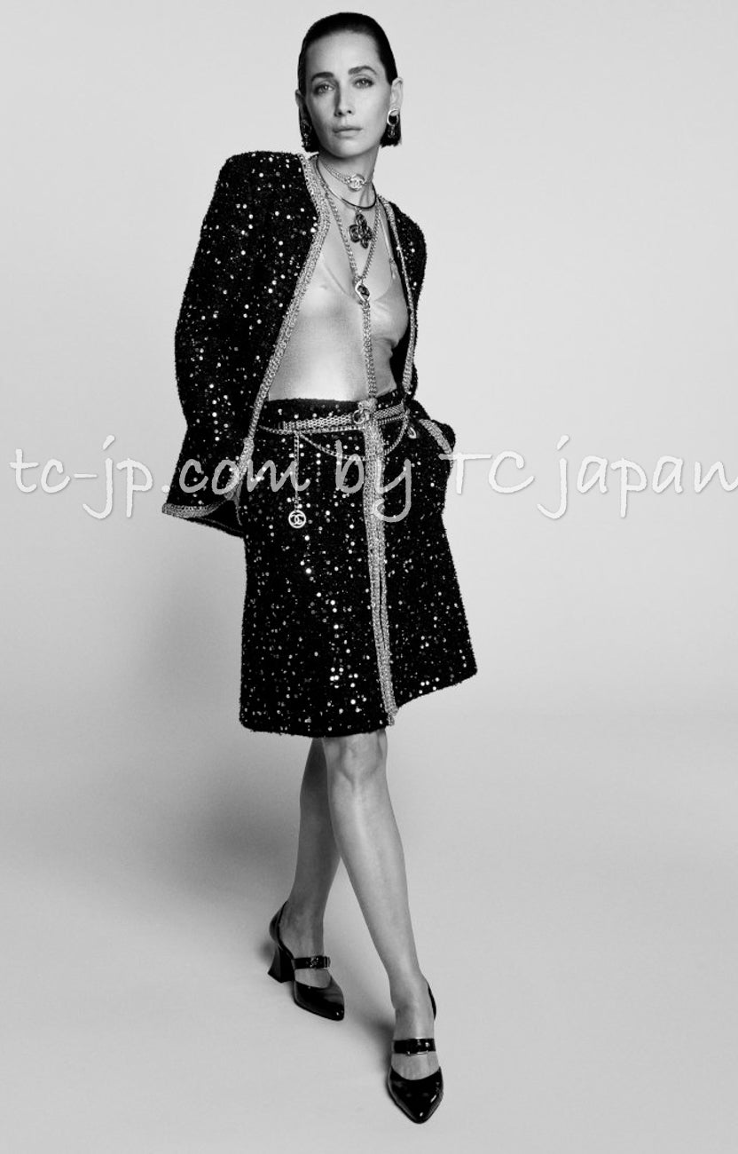 CHANEL 22S Black Sequined Gold Trim Tweed Jacket 36 38 シャネル ブラック スパンコール ゴールド トリム ジャケット 即発