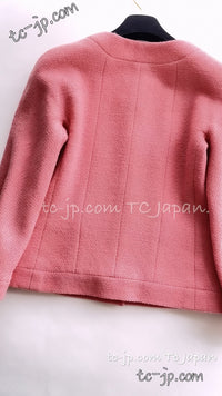 CHANEL 91A Vintage Baby Pink Wool Gold CC Logo Button Tweed Jacket 36 38 シャネル ヴィンテージ ベビーピンク ウール ゴールド CC ココロゴボタン ジャケット 即発 - TC JAPAN