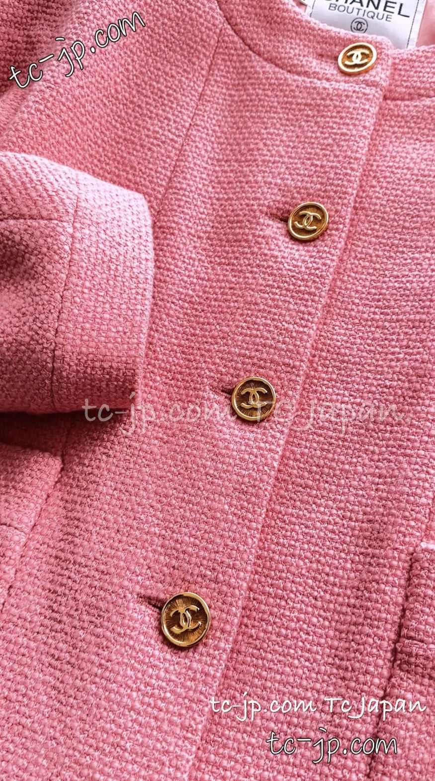 CHANEL 91A Vintage Baby Pink Wool Gold CC Logo Button Tweed Jacket 36 38 シャネル ヴィンテージ ベビーピンク ウール ゴールド CC ココロゴボタン ジャケット 即発 - TC JAPAN
