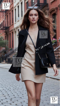 CHANEL 97S Vintage Black Wool 100% Minimalistic Mother of Pearl Button Jacket 38 シャネル ヴィンテージ ブラック ウール100% ミニマリスト マザー オブ パール ボタン ジャケット 即発