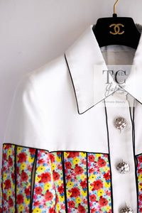 CHANEL 16S White Multicolor Floral Print CC Logo Jacket 34 36 シャネル ホワイト マルチカラー フラワー プリント CC ロゴ ジャケット 即発