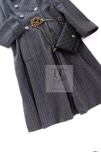 CHANEL 18PF Charcoal Gray Striped Wool Coat 40 シャネル チャコール グレー ストライプ ウール コート 即発