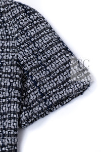CHANEL 19PS Gray Silver Navy Blue Mix Tweed Jacket Skirt Suit 38 シャネル グレー シルバー ネイビー ブルー ミックス ツイード ジャケット スカート スーツ 即発