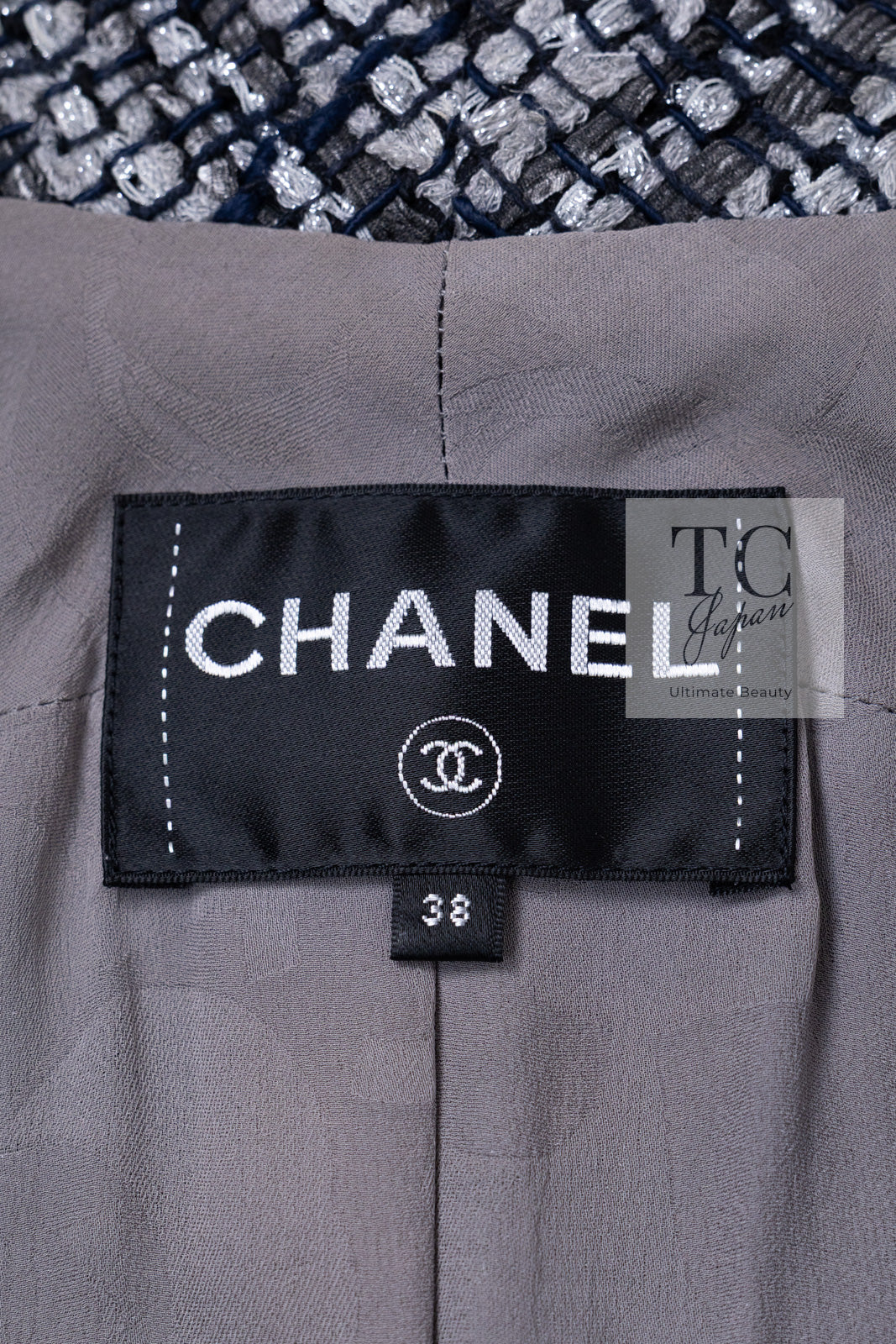 CHANEL 19PS Gray Silver Navy Blue Mix Tweed Jacket Skirt Suit 38 シャネル グレー シルバー ネイビー ブルー ミックス ツイード ジャケット スカート スーツ 即発