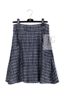 CHANEL 19PS Gray Silver Navy Blue Mix Tweed Jacket Skirt Suit 38 シャネル グレー シルバー ネイビー ブルー ミックス ツイード ジャケット スカート スーツ 即発