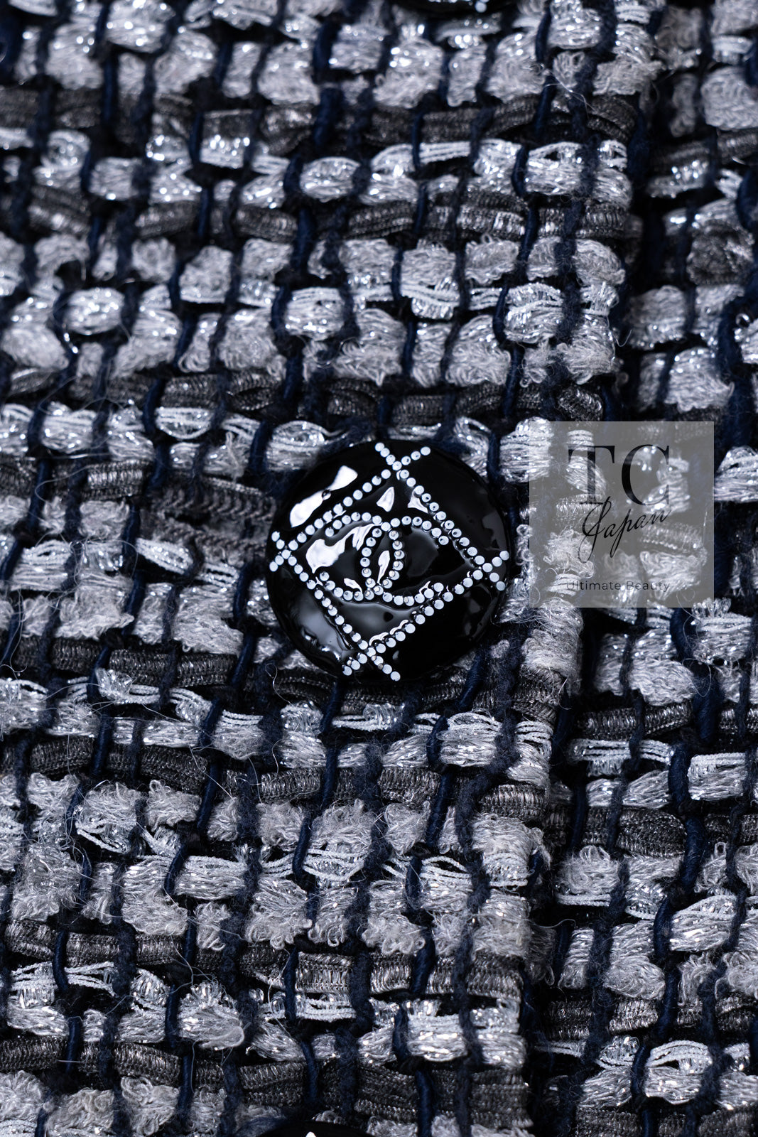 CHANEL 19PS Gray Silver Navy Blue Mix Tweed Jacket Skirt Suit 38 シャネル グレー シルバー ネイビー ブルー ミックス ツイード ジャケット スカート スーツ 即発