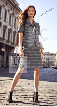 CHANEL 19PS Gray Silver Navy Blue Mix Tweed Jacket Skirt Suit 38 シャネル グレー シルバー ネイビー ブルー ミックス ツイード ジャケット スカート スーツ 即発 - TC JAPAN