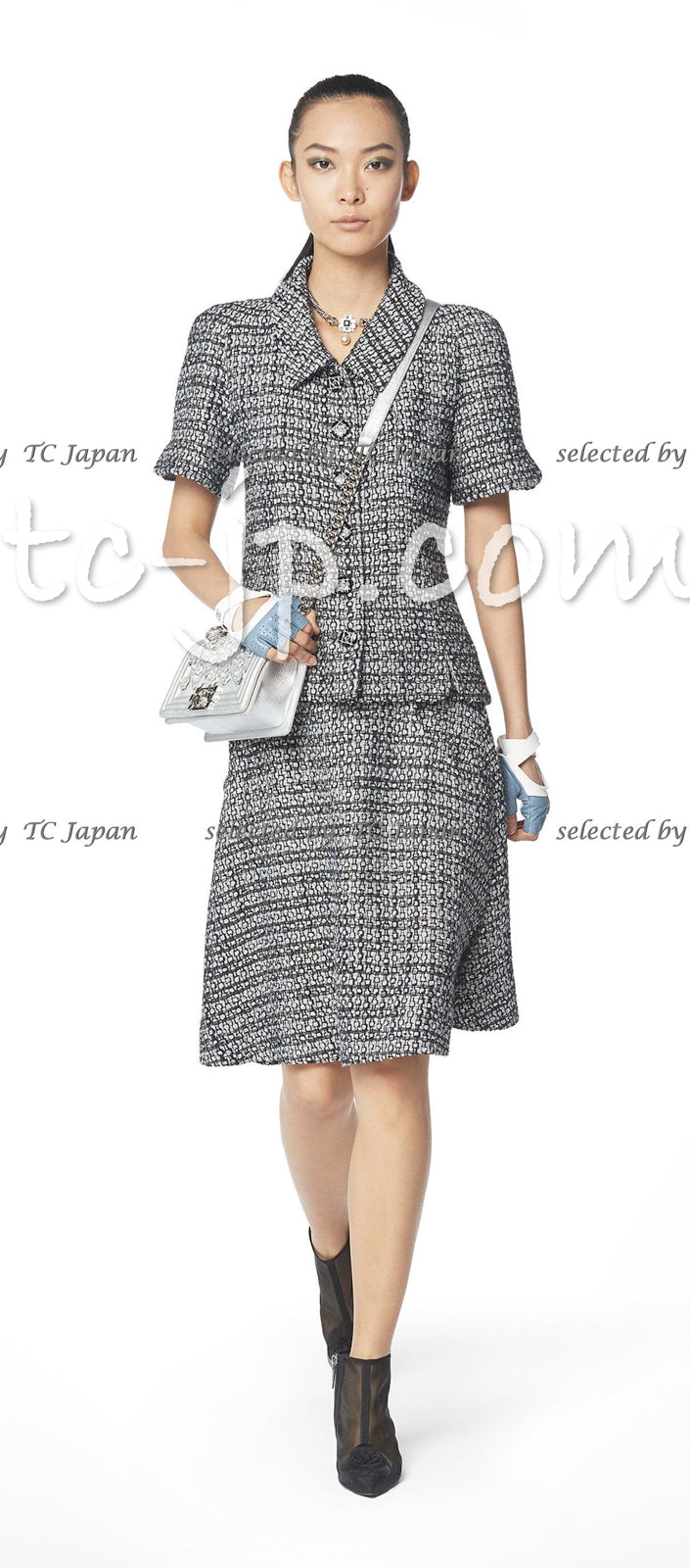 CHANEL 19PS Gray Silver Navy Blue Mix Tweed Jacket Skirt Suit 38 シャネル グレー シルバー ネイビー ブルー ミックス ツイード ジャケット スカート スーツ 即発 - TC JAPAN
