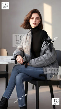 CHANEL 17B Light Grey Black Bow Logo Down Coat Jacket 34 36 38 シャネル ライトグレー ブラック リボン ロゴ ダウン ジャケット コート 即発 - TC JAPAN