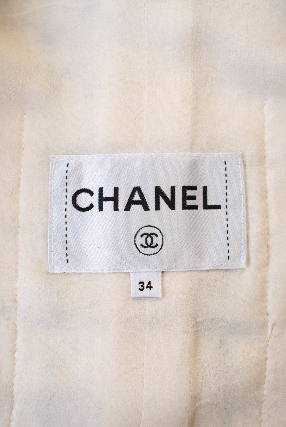CHANEL 17S Ivory Metallic CC Buttons Collarless Tweed Jacket 34 9