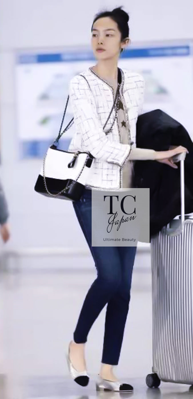 CHANEL 17S Ivory Metallic CC Buttons Collarless Tweed Jacket 34 11