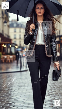 CHANEL 17B Black Lambskin Leather Chain Trim Jacket 36 シャネル ブラック ラム スキン レザー チェーン トリム ジャケット 即発