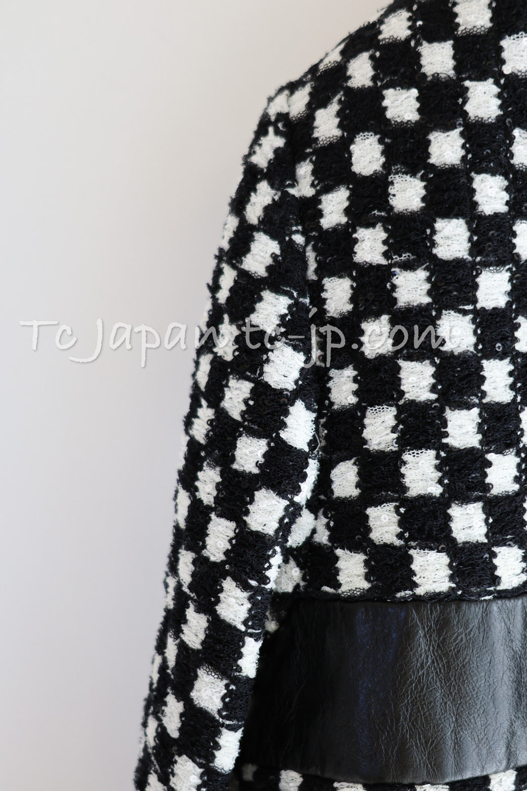 CHANEL 17B Black White LambSkin Leather Stand Collar Check Tweed Jacket 34 17