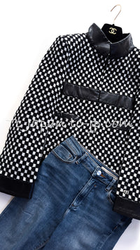 CHANEL 17B Black White LambSkin Leather Stand Collar Check Tweed Jacket 34 18
