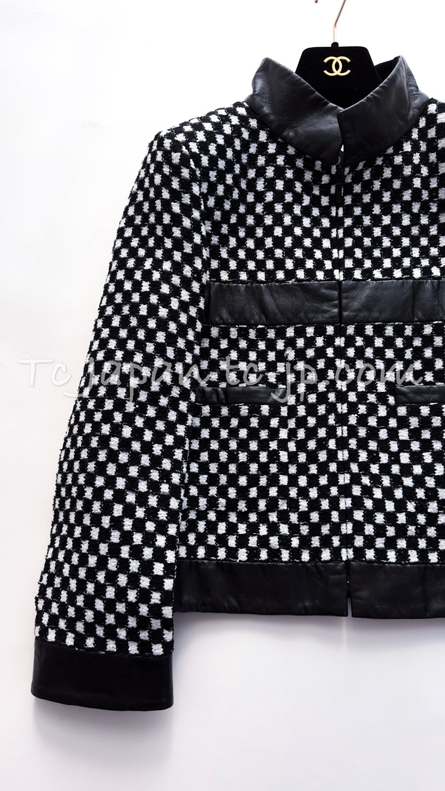 CHANEL 17B Black White LambSkin Leather Stand Collar Check Tweed Jacket 34 19