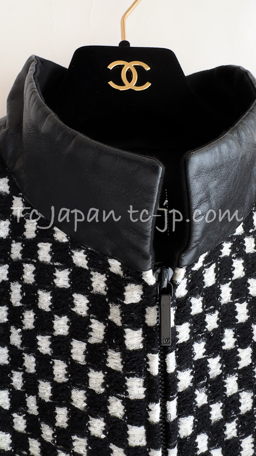 CHANEL 17B Black White LambSkin Leather Stand Collar Check Tweed Jacket 34 15