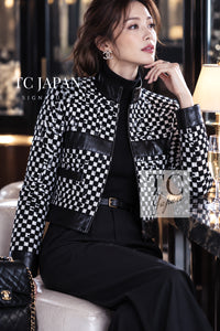 CHANEL 17B Black White LambSkin Leather Stand Collar Check Tweed Jacket 34 12