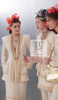 CHANEL 17PF Ivory Cream Wool Tweed Coat Jacket 38 40 シャネル アイボリー クリーム ウール ツイード コート ジャケット 即発