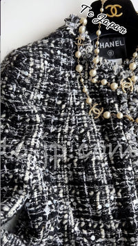 CHANEL 03A White Black Mixed Lesage Sequin Tweed Jacket 38 シャネル ホワイト ブラック ミックス ルサージュ スパンコール ツイード ジャケット 即発