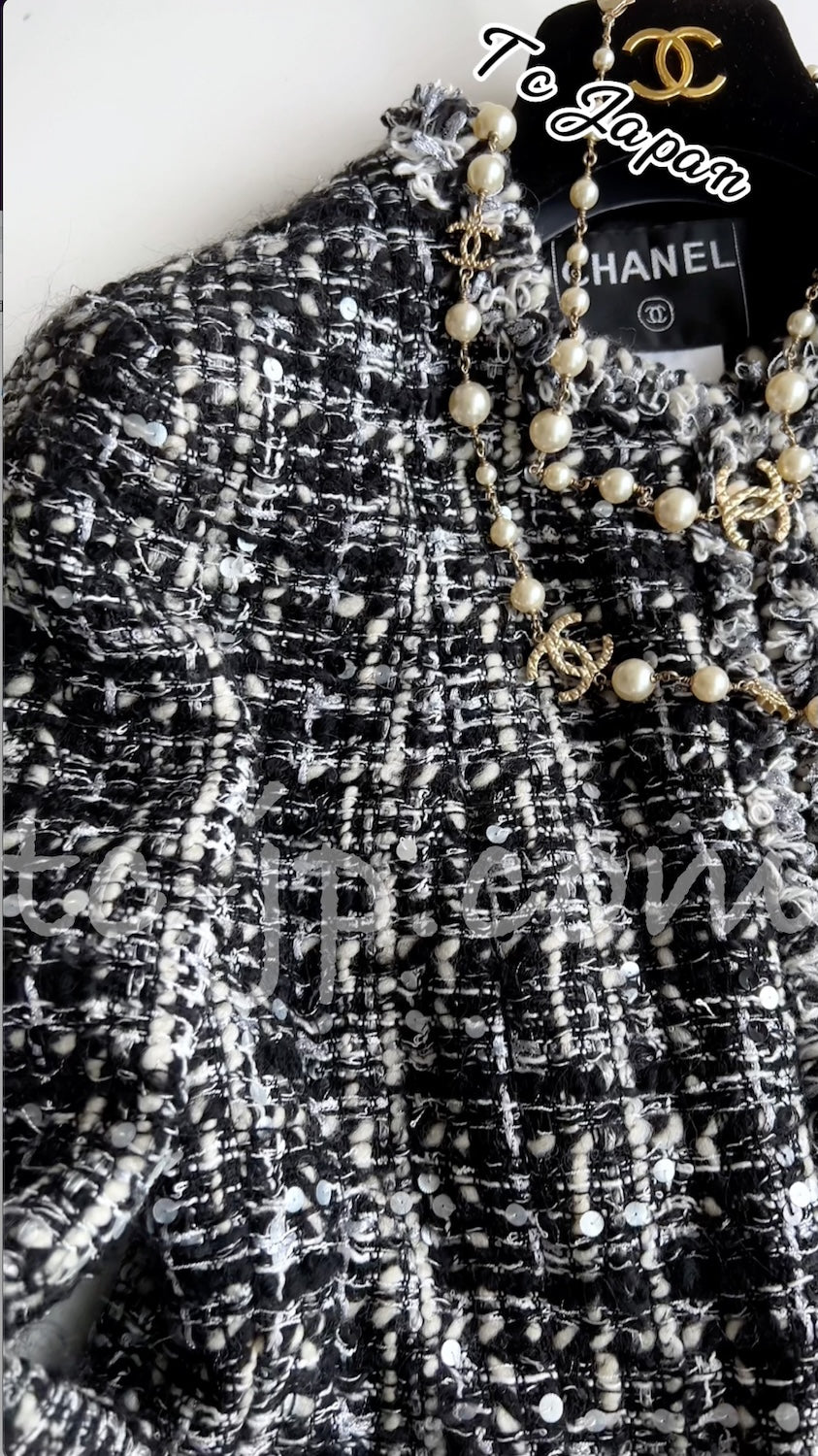CHANEL 03A White Black Mixed Lesage Sequin Tweed Jacket 38 シャネル ホワイト ブラック ミックス ルサージュ スパンコール ツイード ジャケット 即発