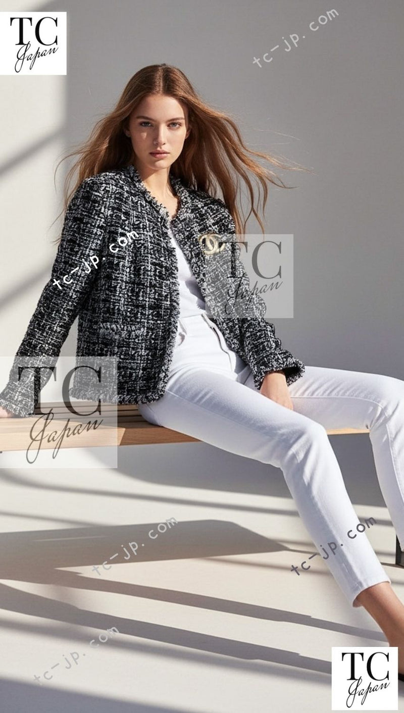 CHANEL 03A white black tweed sequin women's jacket 3