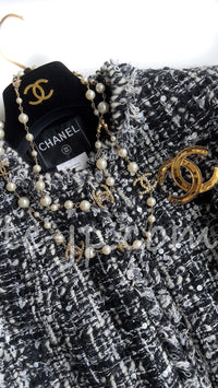 CHANEL 03A White Black Mixed Lesage Sequin Tweed Jacket 38 シャネル ホワイト ブラック ミックス ルサージュ スパンコール ツイード ジャケット 即発